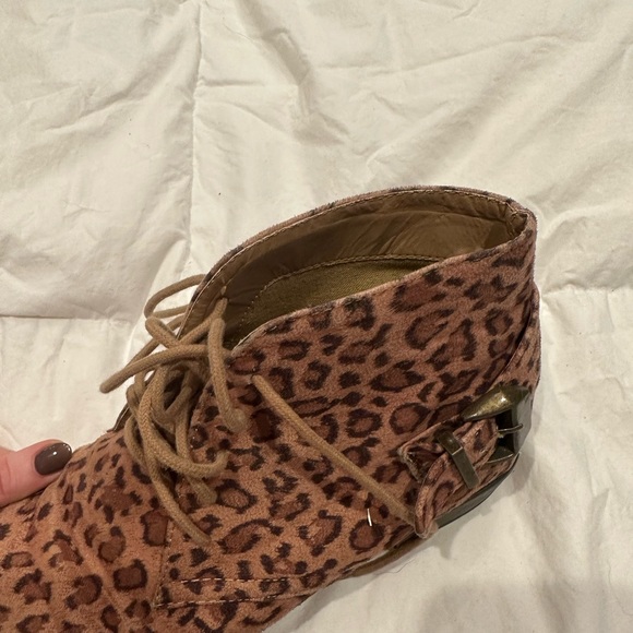 Forever 21 Cheetah Ankle Boots, Size 8 - Picture 3 of 5
